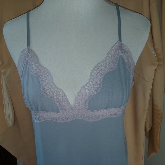 Calvin Klein Other - Calvin Klein mesh slip/gown w/spaghetti straps EUC